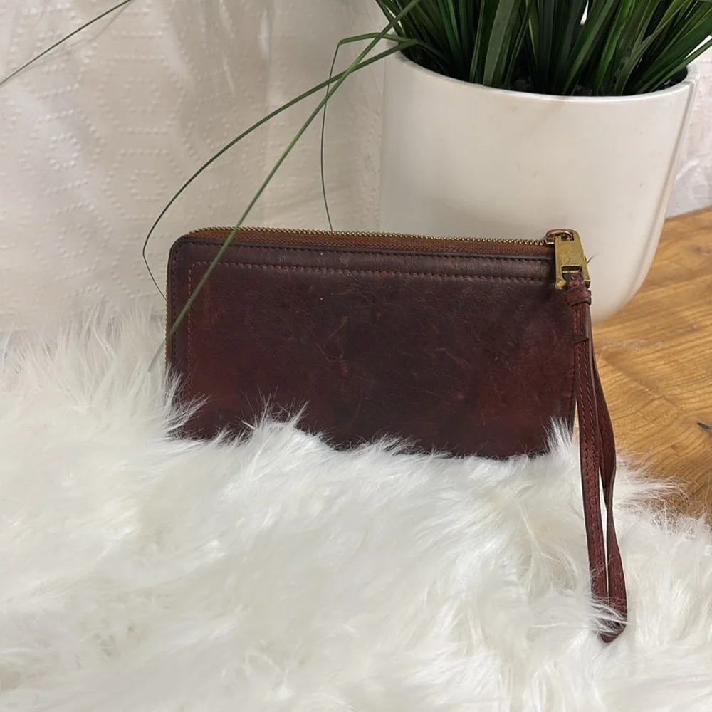Margot leather Wallet brown red gold zipper